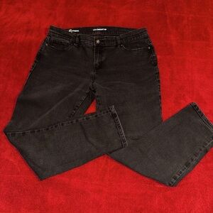 Liz Claiborne Boyfriend Skinny 14
